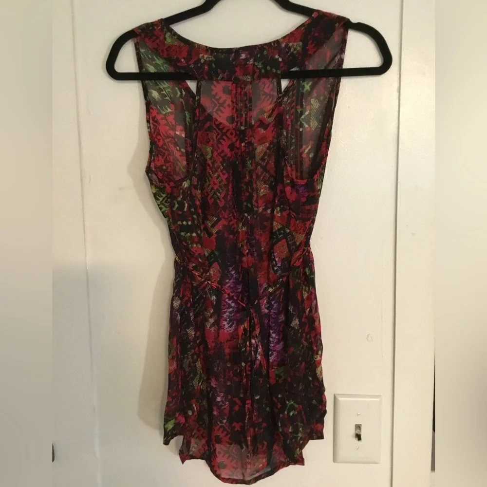 Red sheer tunic - Picture 3 of 4